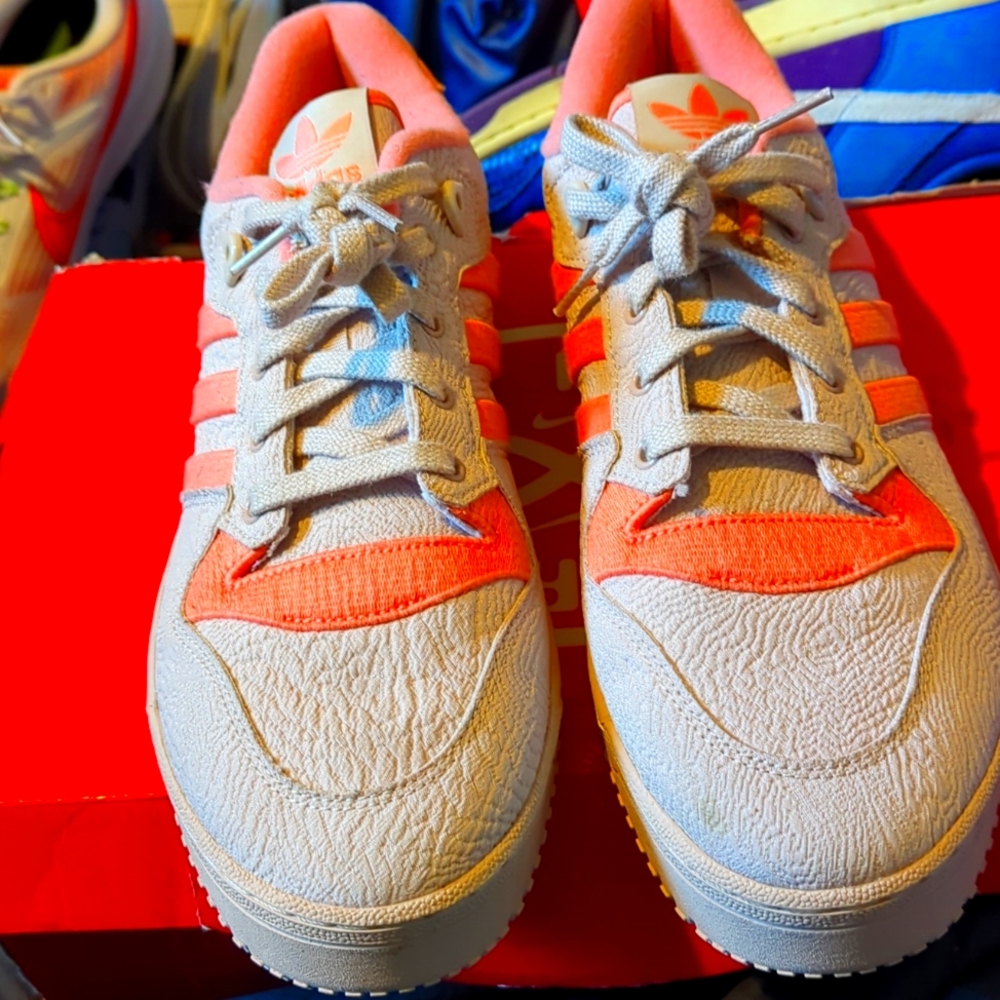 Adidas Rivalry 84